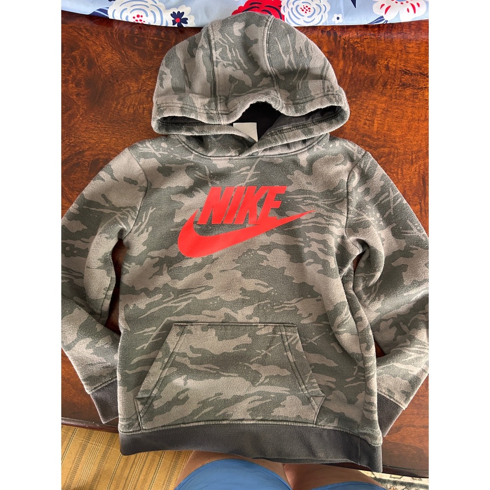 Nike Boys Camo Pullover Hoodie Charcoal Grey Red Logo Size 7 L 6-7 YRS